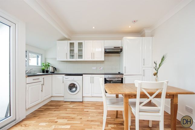 Flat for sale in St Peter's Street, London