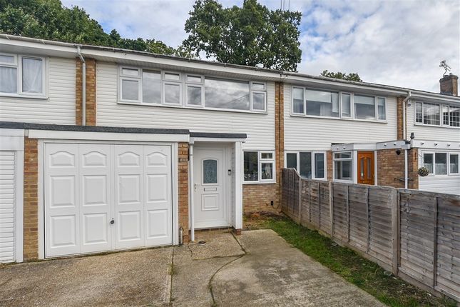 3-bed terraced on Knaves Acre, Headcorn, £231,500