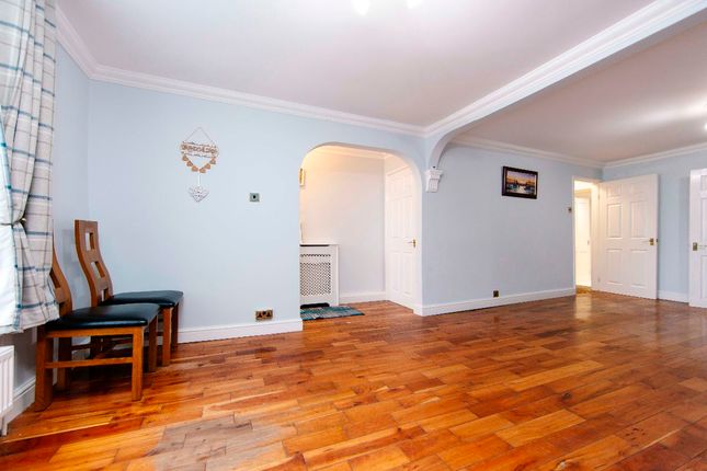 37 High Street, Treharris photo 4