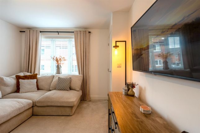 16, Honeydew Way, Sheffield photo 4