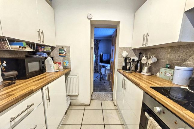 9, Nesfield Close, Birmingham photo 2