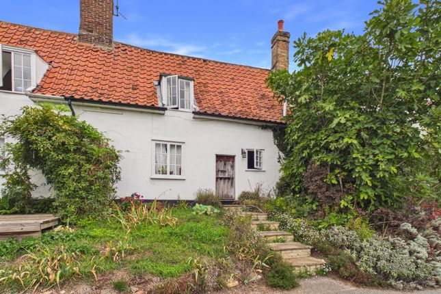 1-bed house on 17,Thimble Cottage, Low Road, ., £225,000