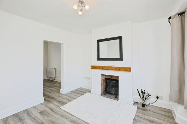 18, Vincent Avenue, Derby photo 4