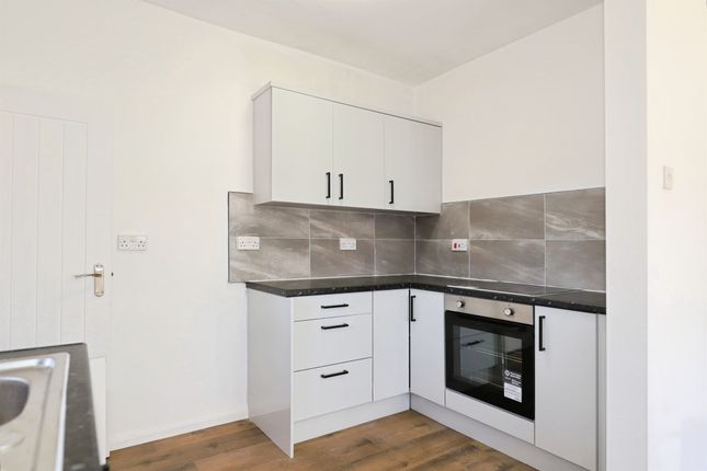 69, Woodhall Road, Wolverhampton photo 4