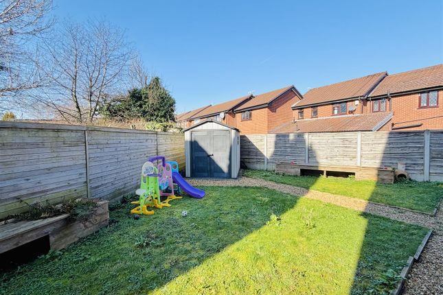 7 Heyes Leigh, Heyes Drive, Altrincham photo 4