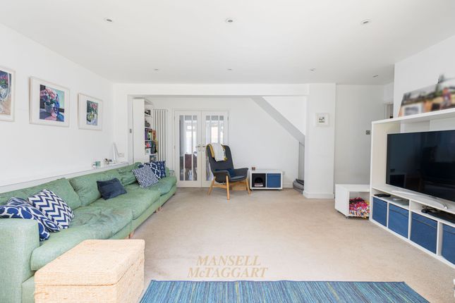 8 Stuart Way, East Grinstead photo 4