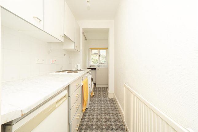 Flat 4, 85, Marina, St. Leonards-On-Sea photo 4