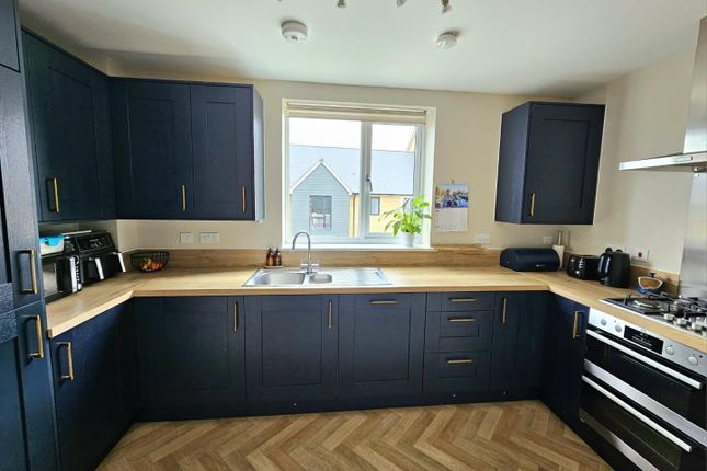 2, Ashton Lane, Dursley photo 2