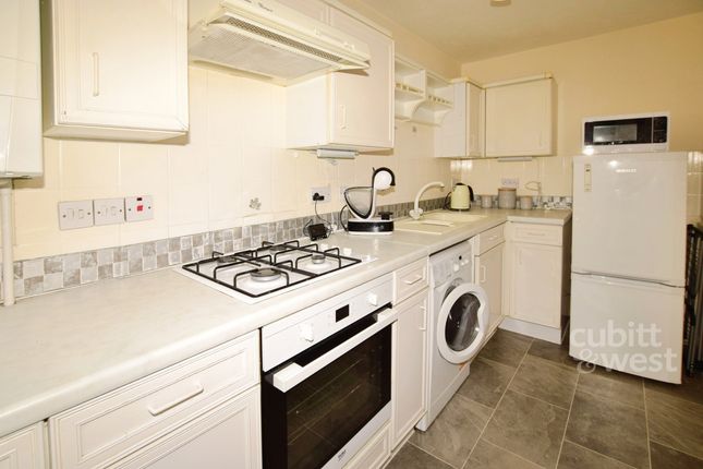 Greenacres, Horsham photo 4
