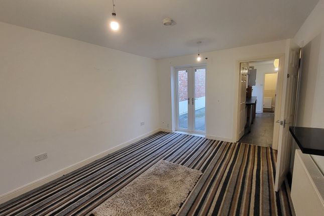 Duplex to rent in Queen Alexandra Road, Seaham