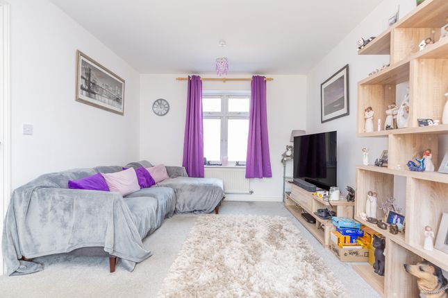 16 Goldfinch Gate, Gillingham photo 4