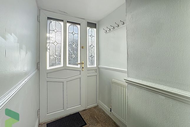 17, Moorcroft, Darwen photo 2