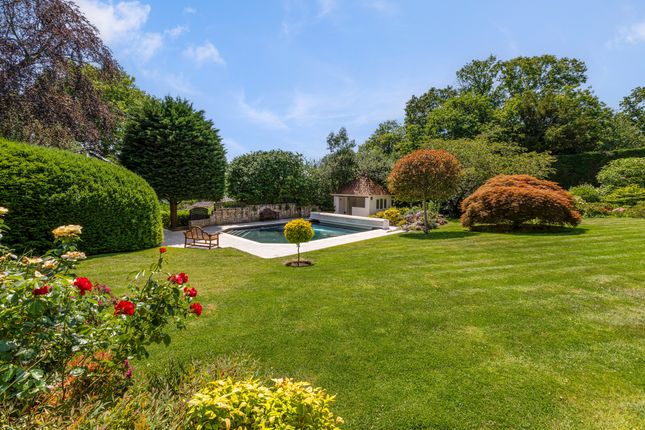 Southwood, St. Anns Hill Road, Chertsey photo 4