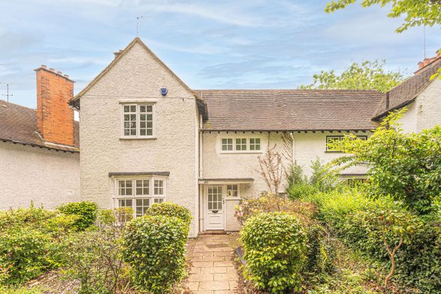Oakwood Road, Hampstead Garden Suburb photo 3