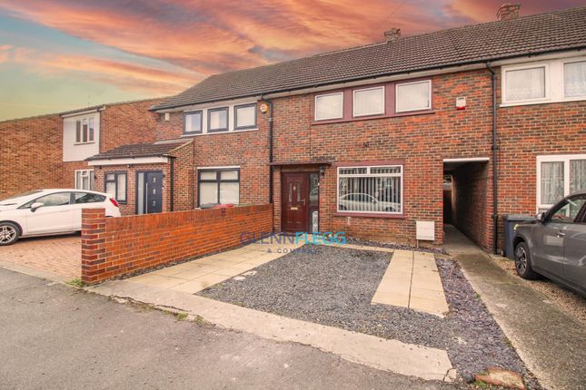 Thumbnail Terraced house to rent in Trelawney Avenue, Langley, Slough