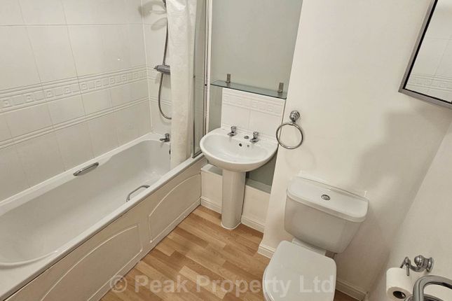 Flat 67, Rocheforte House Roche Close, Rochford photo 2