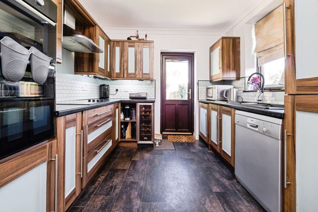 23, Franmil Road, Essex photo 2
