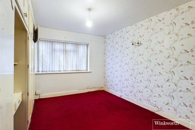 End terrace house for sale in Perth Avenue, Kingsbury, London