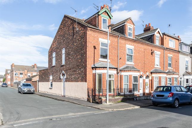Thumbnail End terrace house for sale in Broadway, Goole