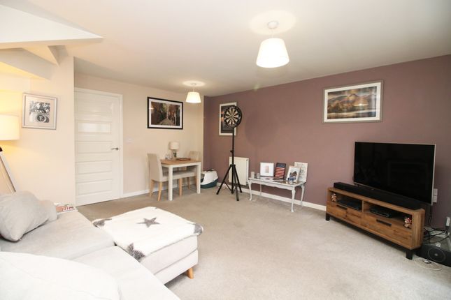 53, Hawthorn Drive, Thornton-Cleveleys photo 4