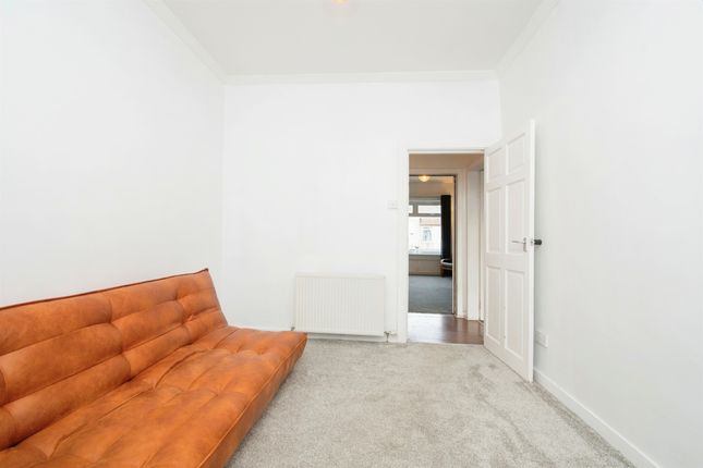 Flat for sale in Keppel Drive, Glasgow