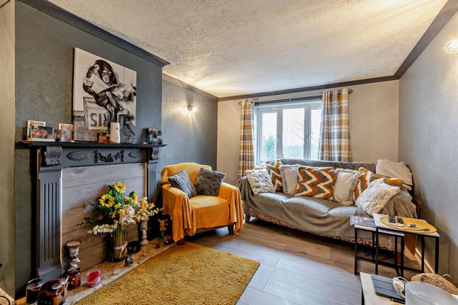 26, Edge View Walk, Stourbridge photo 2
