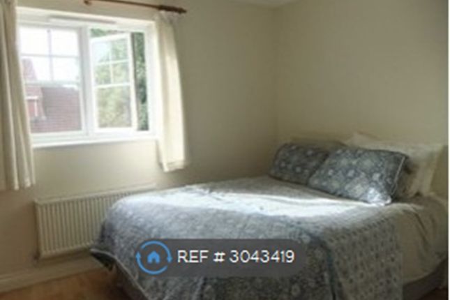 Guest Avenue, Emersons Green, Bristol photo 5