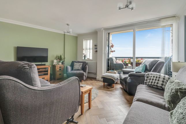 Flat 2 , Faversham Lodge, Eastern Esplanade, Thorpe Bay photo 4