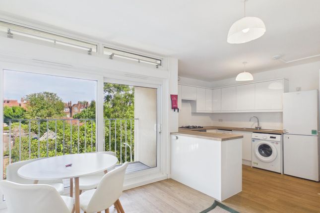 163, Cedars Road, London photo 3