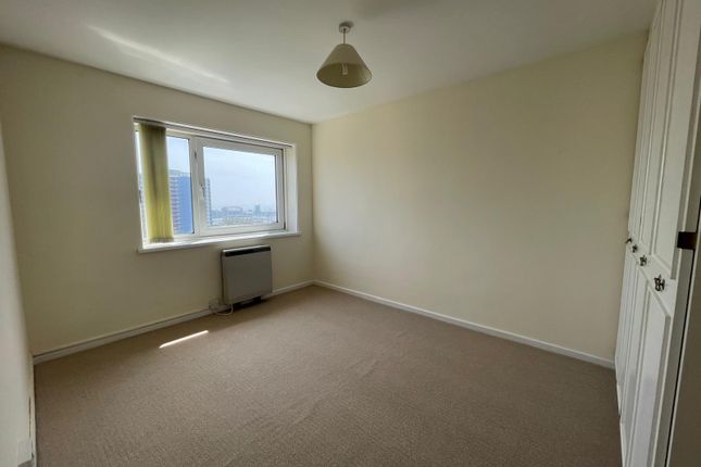Flat for sale in South Street, Gosport