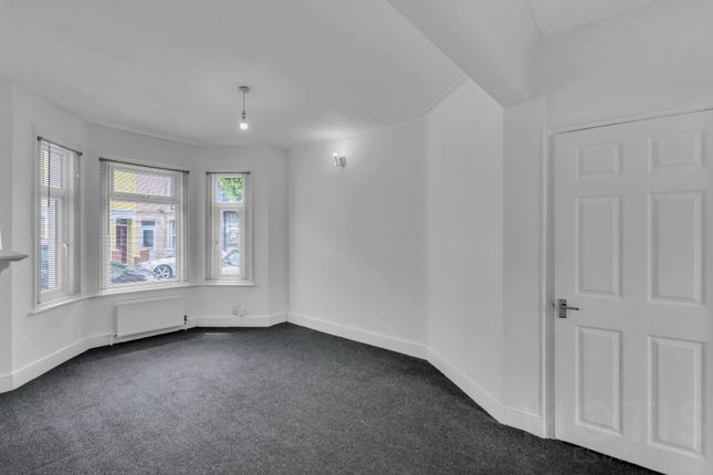 63, Linden Crescent, Folkestone photo 3