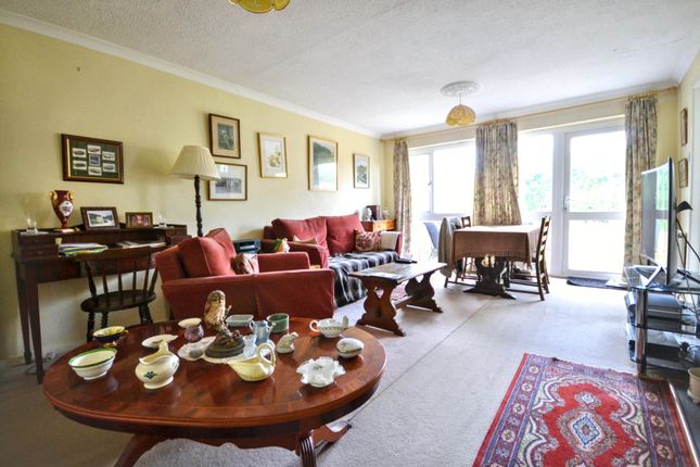 4, Orchard Close, Tewkesbury photo 3