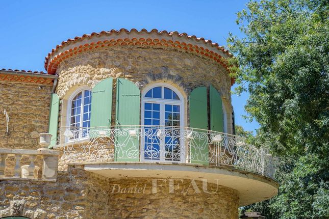Property For Sale In Grans Salon De Provence Aix En Provence Bouches Du Rhone Provence Alpes Cote D Azur France Zoopla