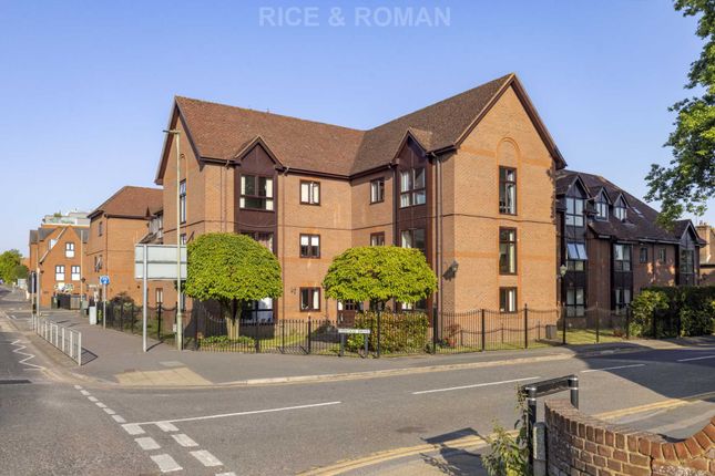 Thumbnail Flat for sale in Southwell Park Road, Camberley