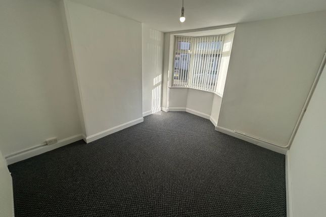 Ground Floor Flat, 50, William Street, Warwickshire photo 4