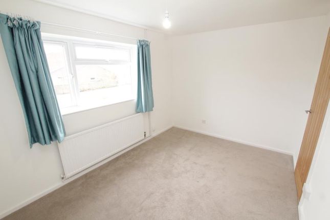 Bungalow to rent in Burford Grove, Bristol
