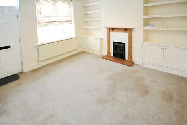 47, Farm Street, Derbyshire photo 3