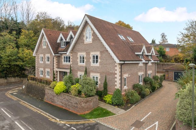 1374897-1-690B5Bc...