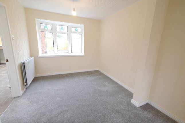15 Brampton Gardens, Wallsend photo 5