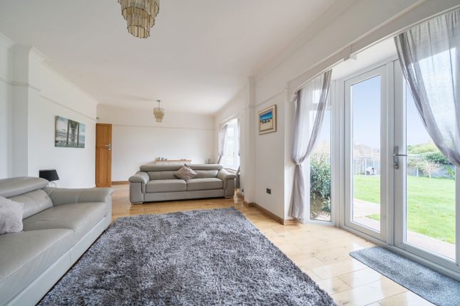 42, Oatlands Road, Reading photo 4