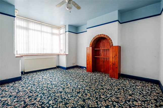 14, Stuart Street, Bedfordshire photo 2