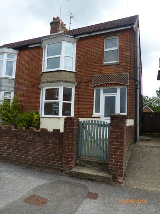 Thumbnail Terraced house to rent in Woolner Avenue, Petersfield