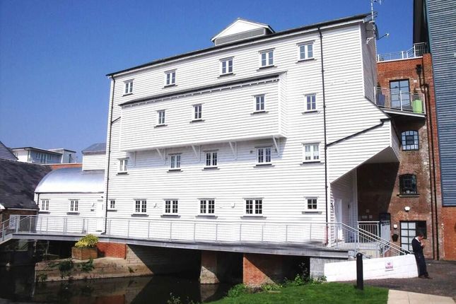 1-bed flat on 7 Weir Court, Barton Mill Road, Canterbury, £110,000