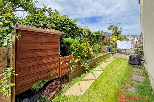 6 Granville Court, Windsor Mount, Isle Of Man photo 2