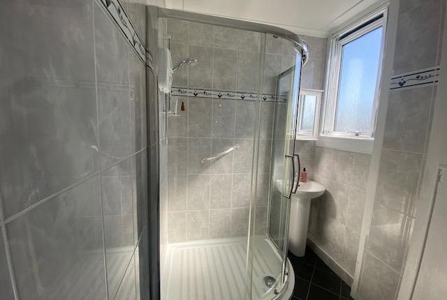 32 Hartlaw Crescent, Glasgow photo 4