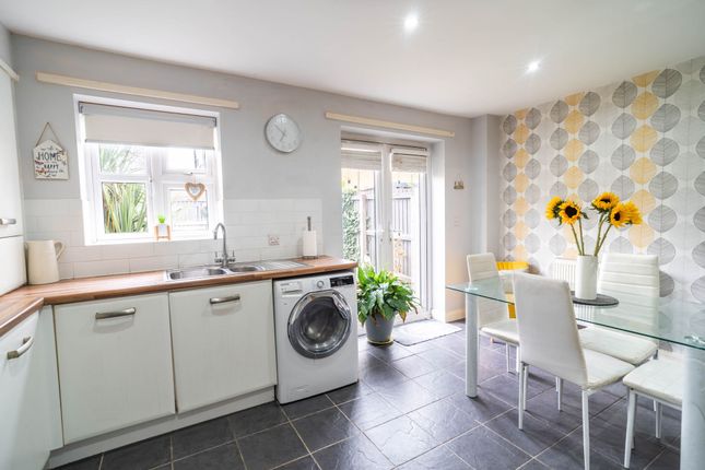 44 Mitcham Road, Hull photo 4