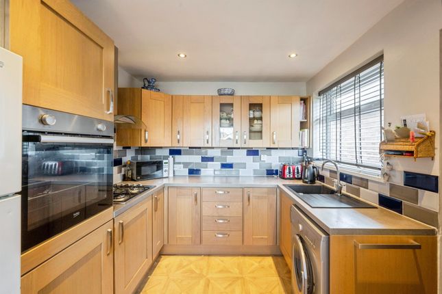 9, Hawthorne Way, Barnsley photo 4