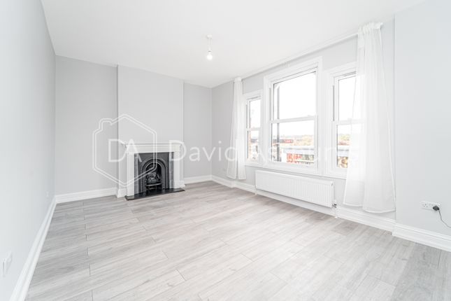 Thumbnail Flat to rent in Tottenham Lane, Crouch End, London