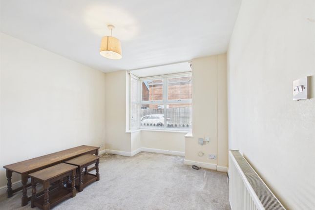 1, Ardenham Street, Aylesbury photo 3