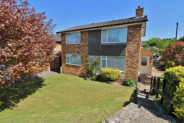 3-bed house on 38, West Downs Close, Fareham, £350,000
